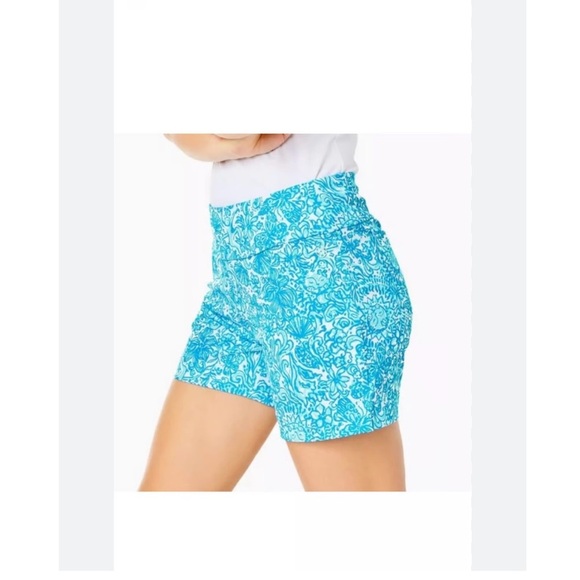 Lilly Pulitzer luxletic nakia Women's Blue Patterned Shorts size 12 - Picture 1 of 13